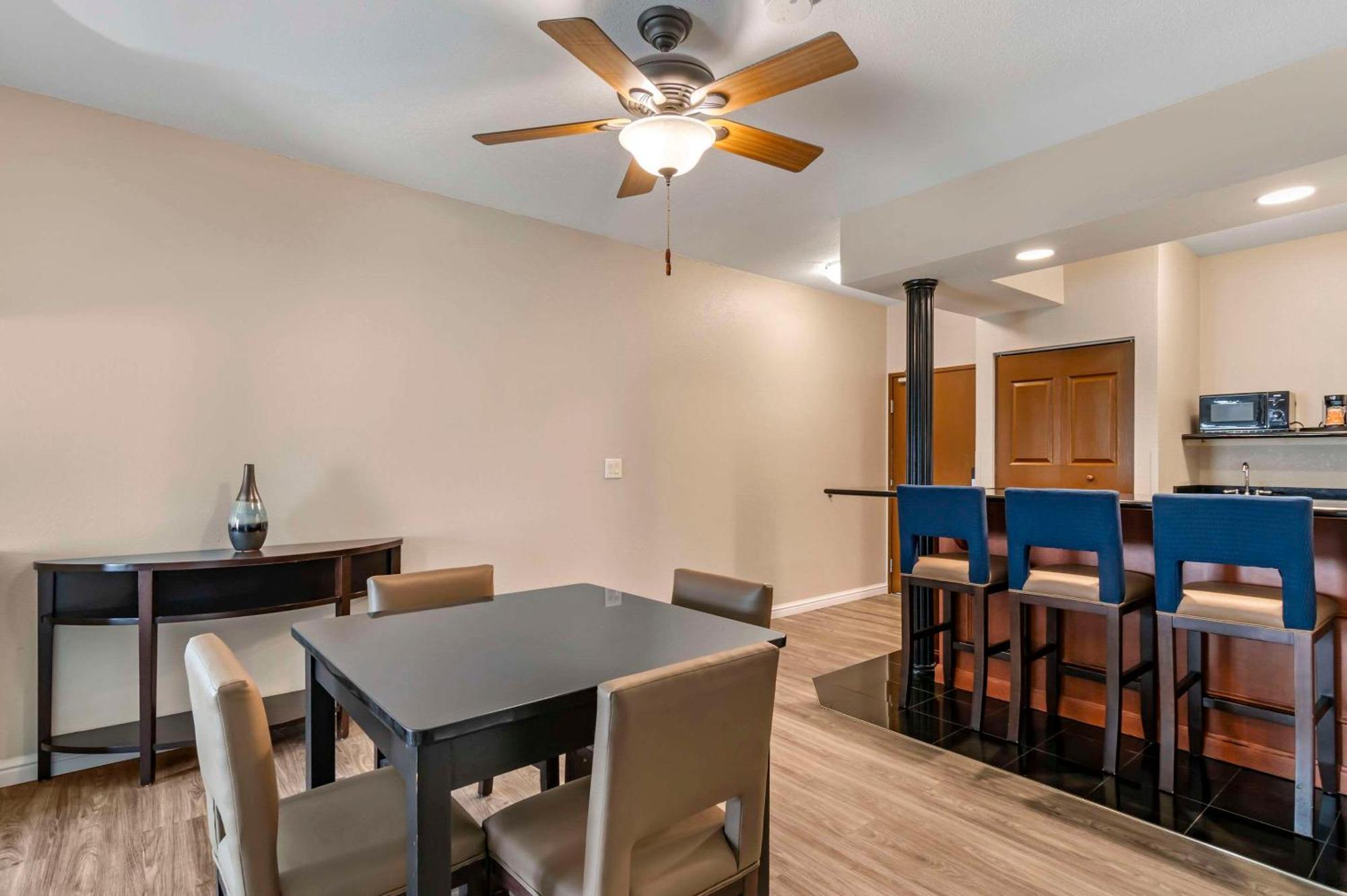 Comfort Suites St Charles-St Louis Saint Charles Extérieur photo